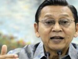 Mantan Wapres Boediono Kunjungi Rumah Duka Suami Najwa Shihab, Berdoa untuk Tempat Terbaik