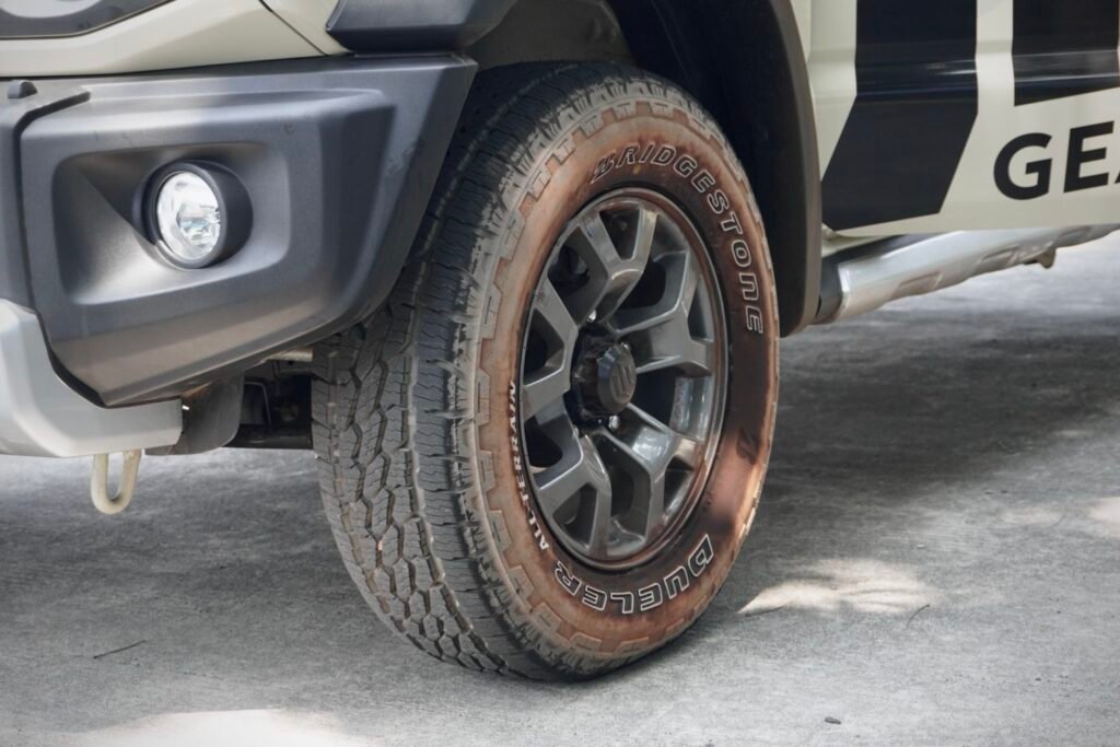 Hati-Hati! Ketiganya Bisa Cepat Merusak Ban Mobil Anda