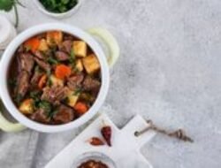 Sop Daging Cincang Enak dan Mudah: Ide sempurna untuk menu harian Anda!